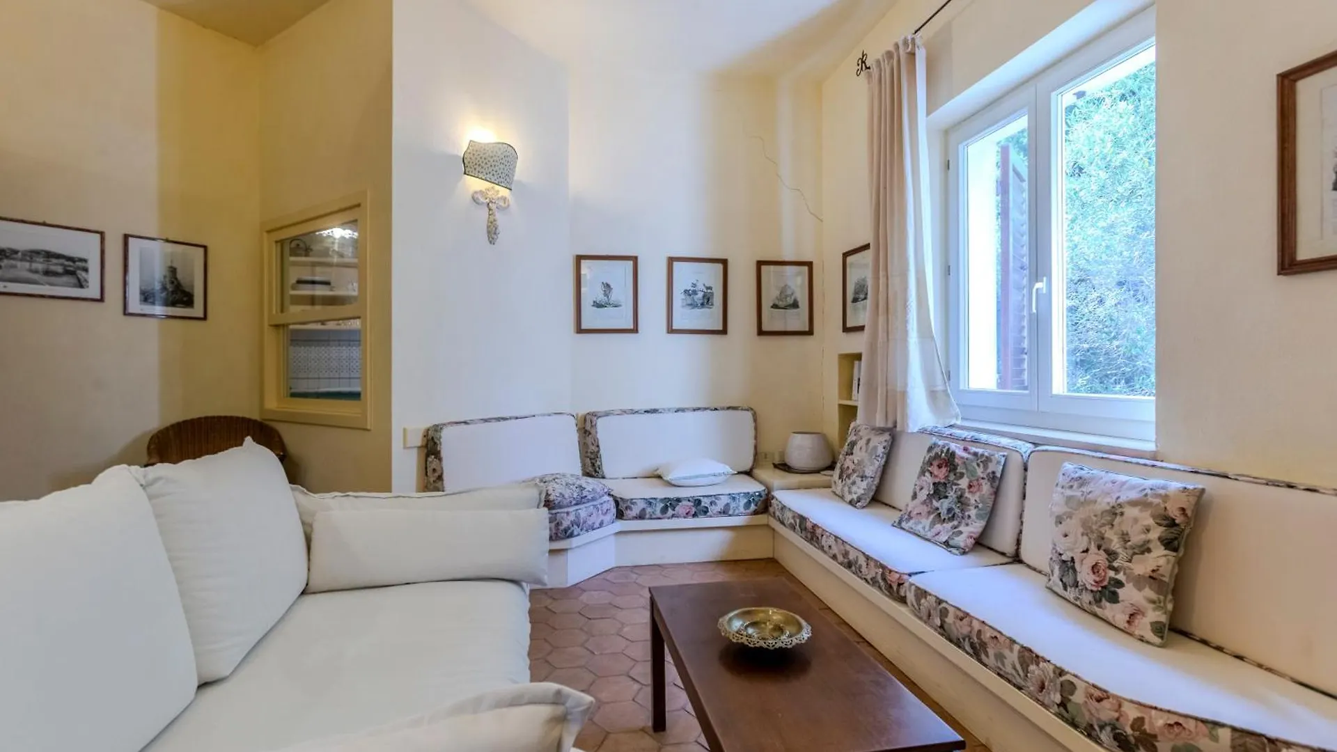 Luxury Villa Flaminia-Exclusive Timeless Elegance Santa Margherita di Pula